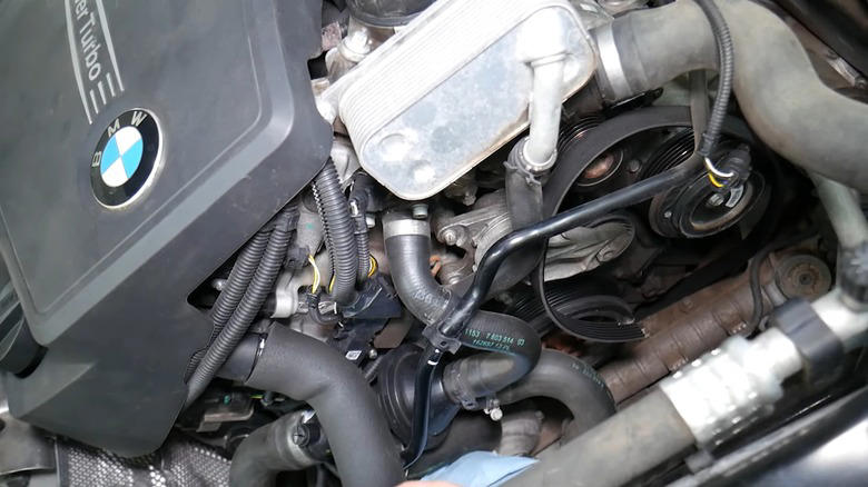 Here's what happens if you drive with a broken serpentine belt