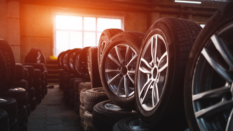What's the difference between Kelly and Goodyear tires?