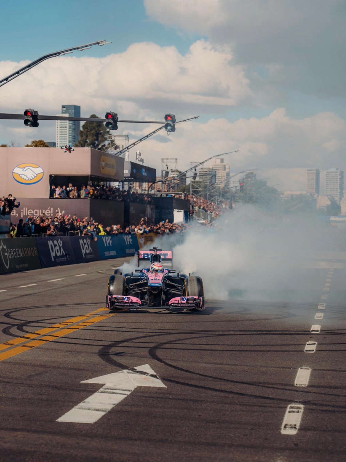 Colapinto se da un baño de masas de récord