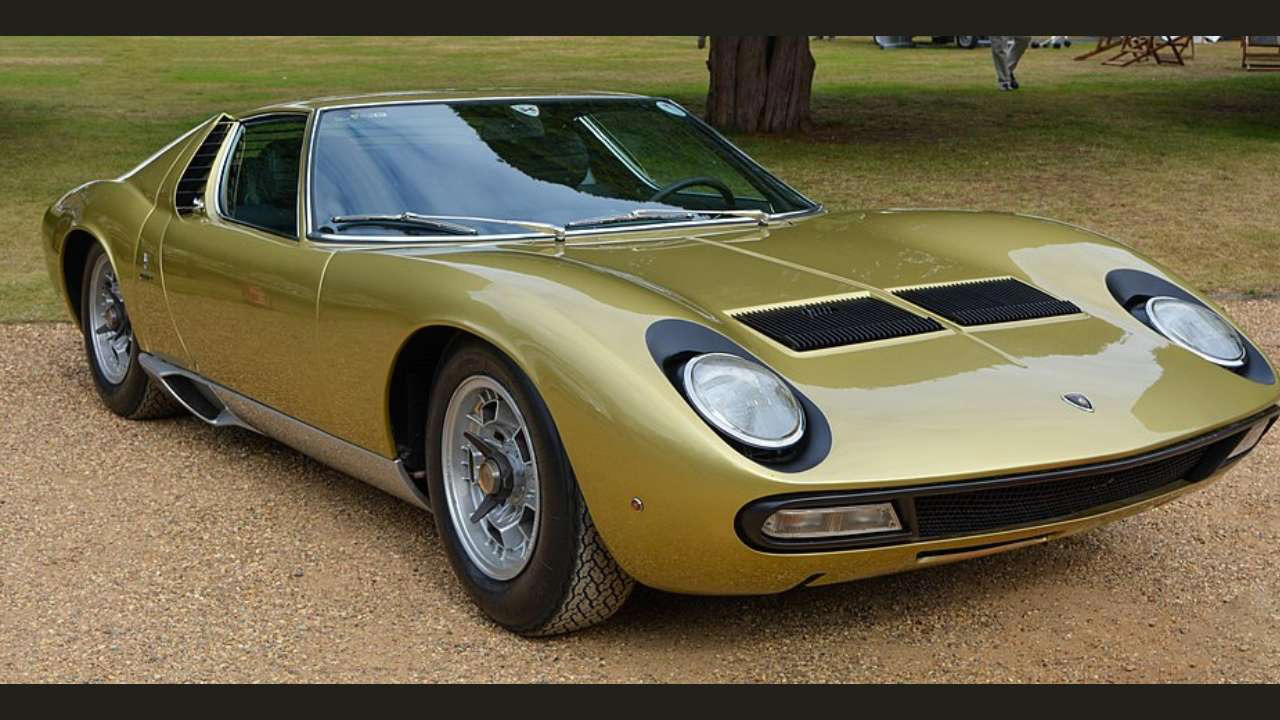 Lamborghini, Before modern hypercars, the 1971 Lamborghini Miura SV set new standards
