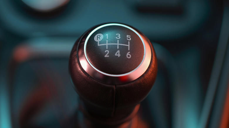 How a short-throw shifter actually works