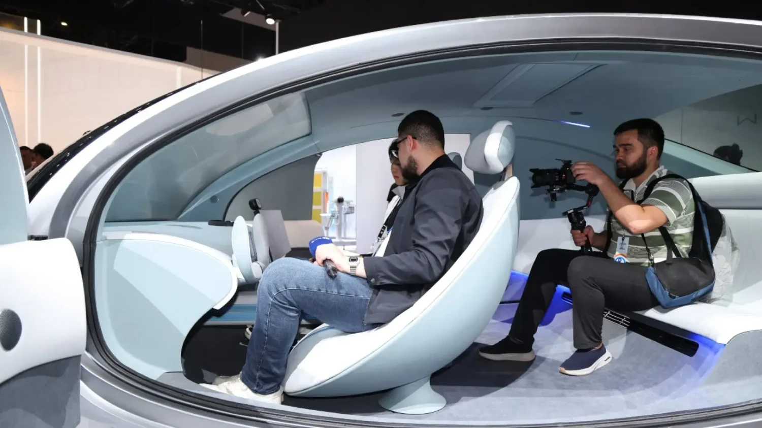 Geely presenta innovaciones tecnológicas en el Salón de Pekín como una plataforma 4x4 o el robotaxi
