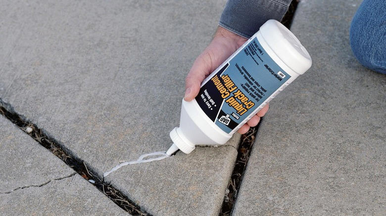 What is the downside of using concrete sealer on your driveway?