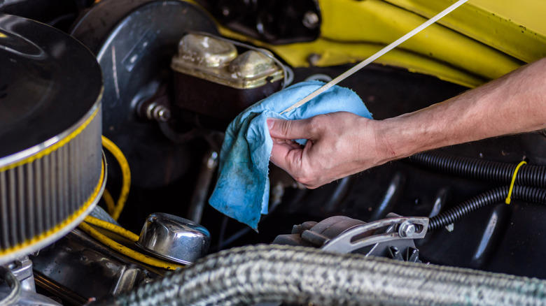 Do classic cars need specific kinds of oil?