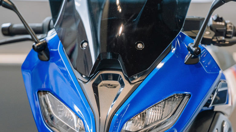 How to tint your motorcycle windshield