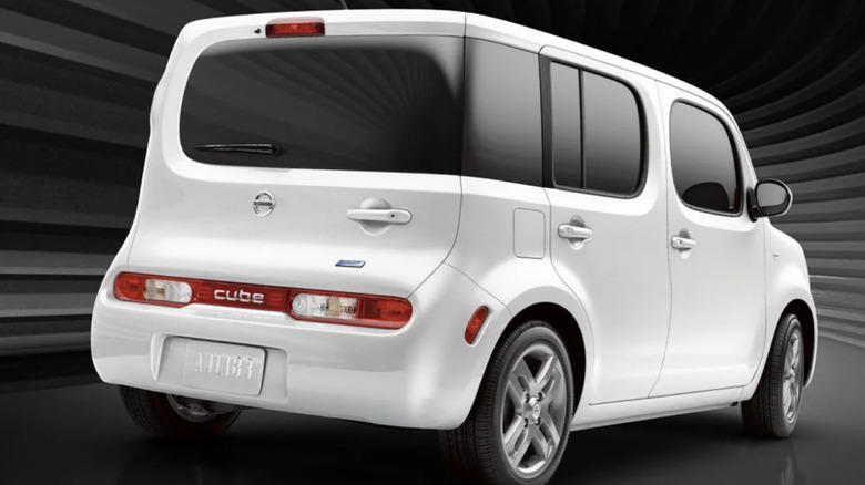 Why was the Nissan Cube discontinued?