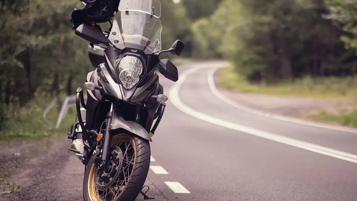 El checklist imprescindible para tu moto antes de primavera: de la batería al aceite