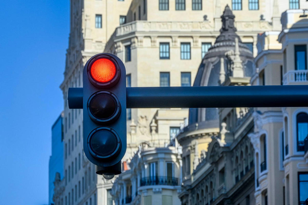 Madrid dispara la recaudación por multas de tráfico: el Ayuntamiento facturó en 2025 un 24% más que el año anterior