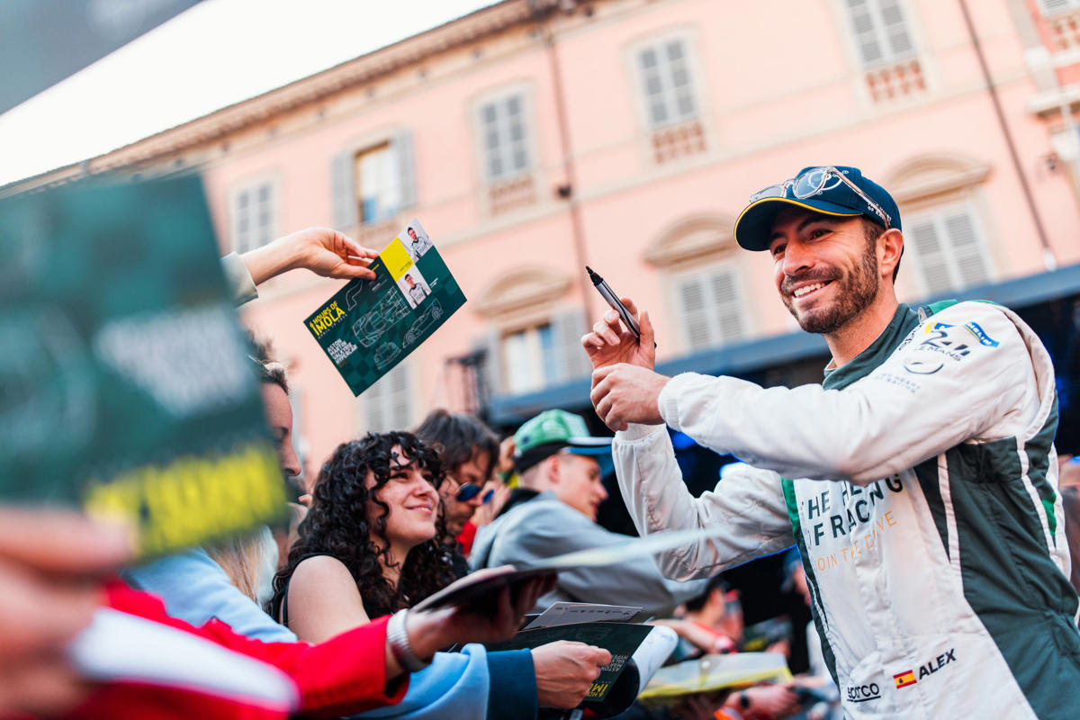 Todos los coches de Newey son complejos y tienen potencial