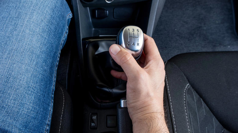 What does 'E' mean on a manual gear shift?