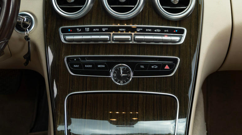 Why some luxury cars still use analog clocks