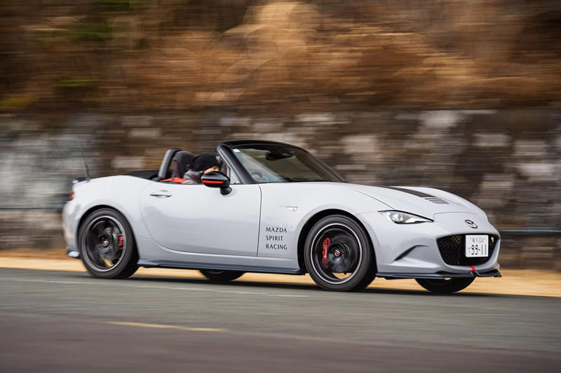 待望の“ソフトトップ×2リッター”は大正解! 1.5リッター車オーナーが感じた「マツダ スピリットレーシング・ロードスター」の衝撃と「12R」の“落とし穴”