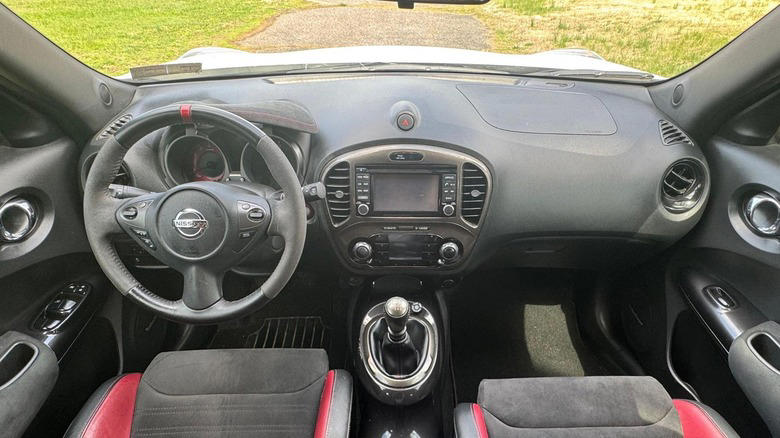 Choose joy with this Nissan Juke Nismo RS that even has a manual transmission