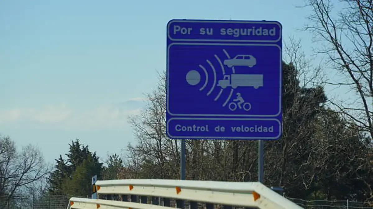 Así son los nuevos radares láser de la DGT: detectan infracciones a más de 1 km