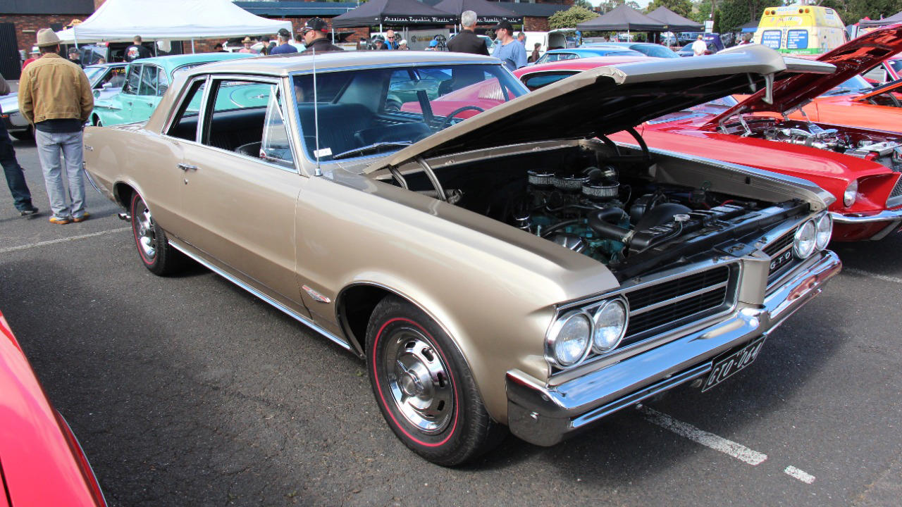 Pontiac, Pontiac’s 1964 GTO launched the muscle car era with a 348-hp V8