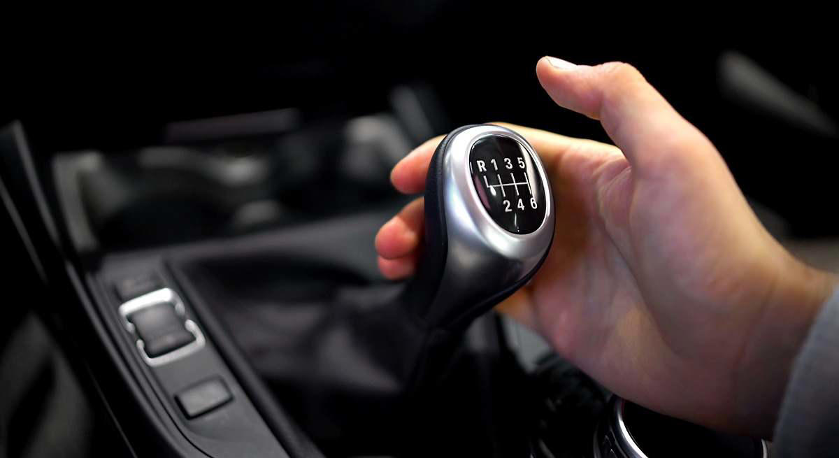 Solo los mejores conductores frenan de esta forma: ayuda a ahorrar gasolina y mantener el control del coche