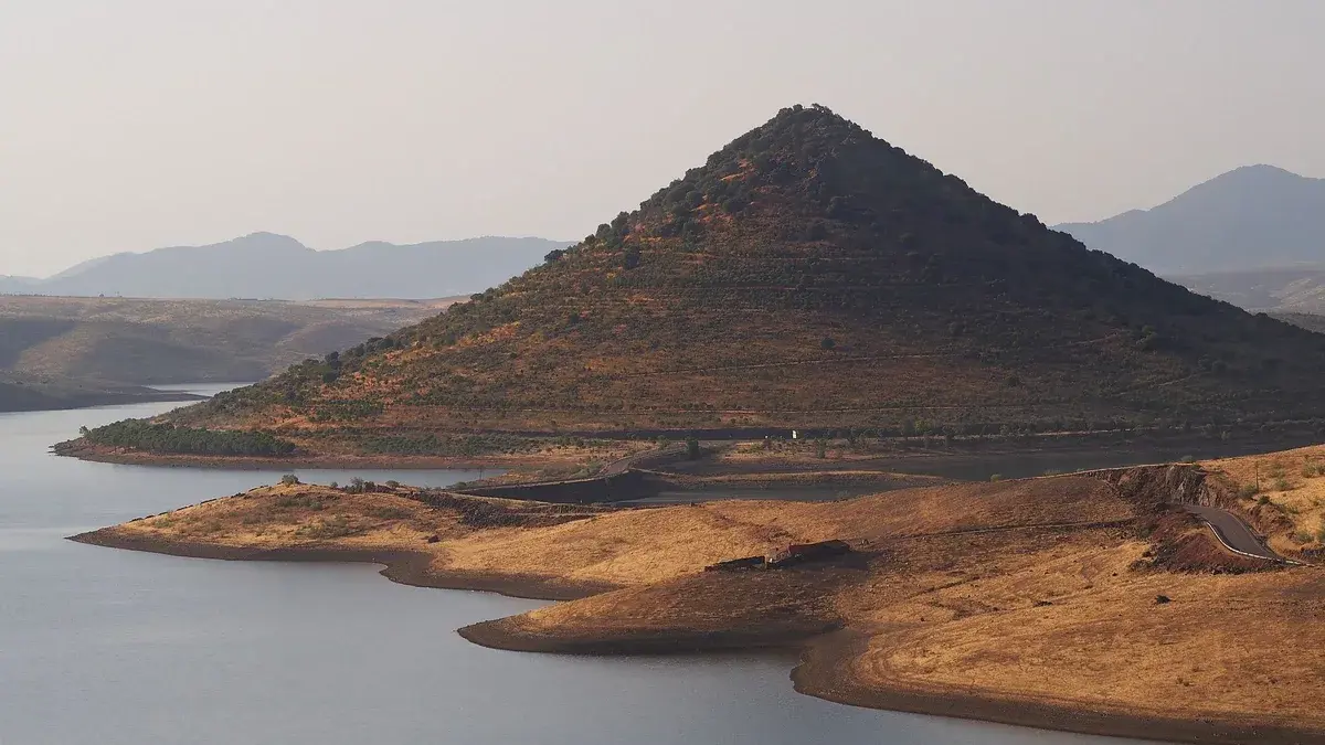 La rotonda más grande de España está en Extremadura: un anillo de 1,3 kilómetros que sorprende a los viajeros