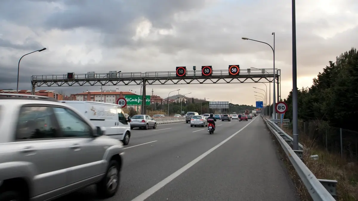 ¿Cuántos vehículos saldrán de Barcelona para el puente del 1 de mayo?