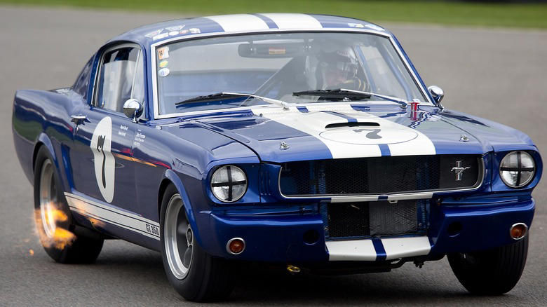 12 of the most beautiful vintage cars every collector wants