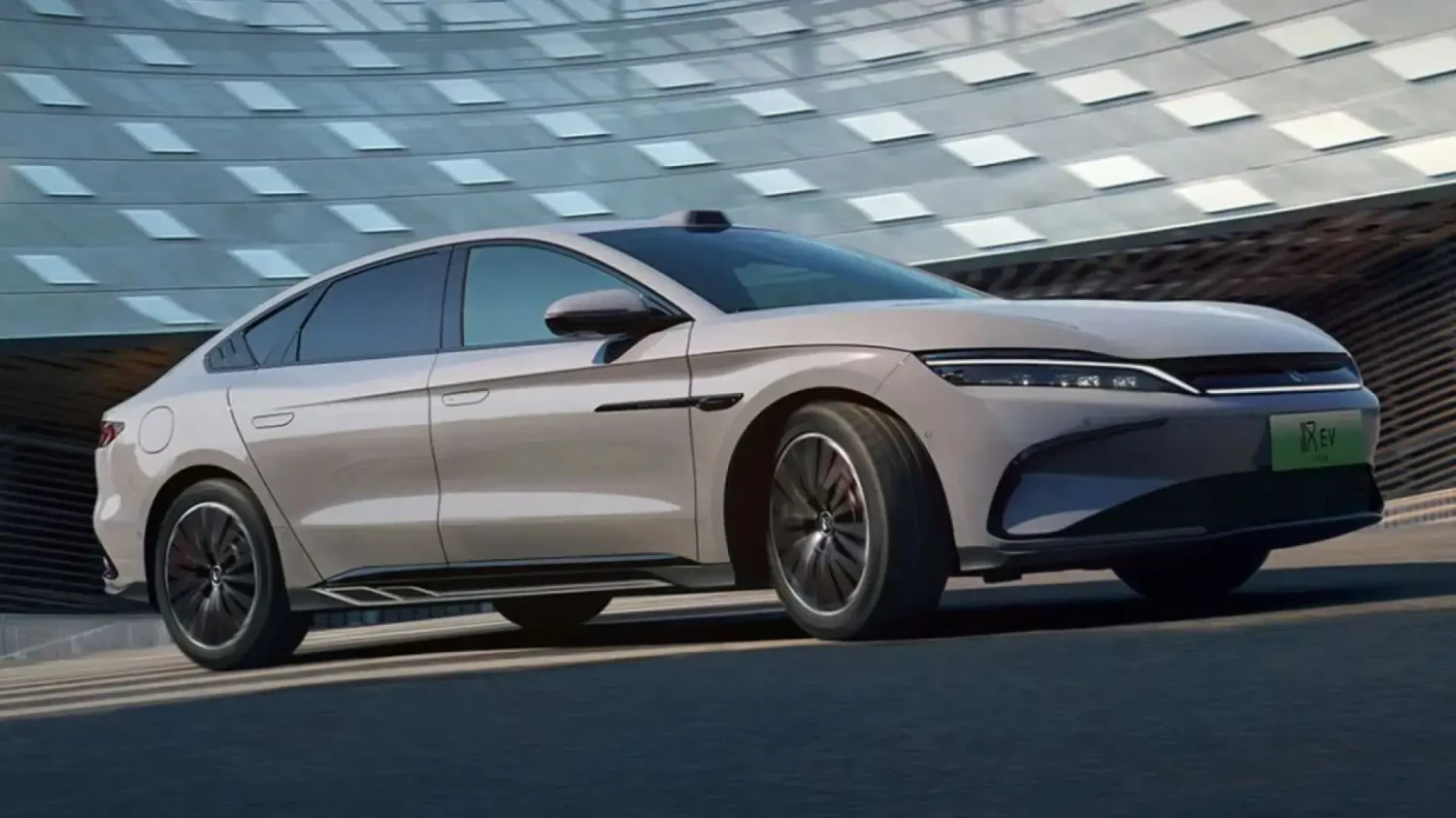 BYD, BYD Han, El BYD Han recibe nueva generación de baterías y puede pasar del 10% al 97% en 9 minutos