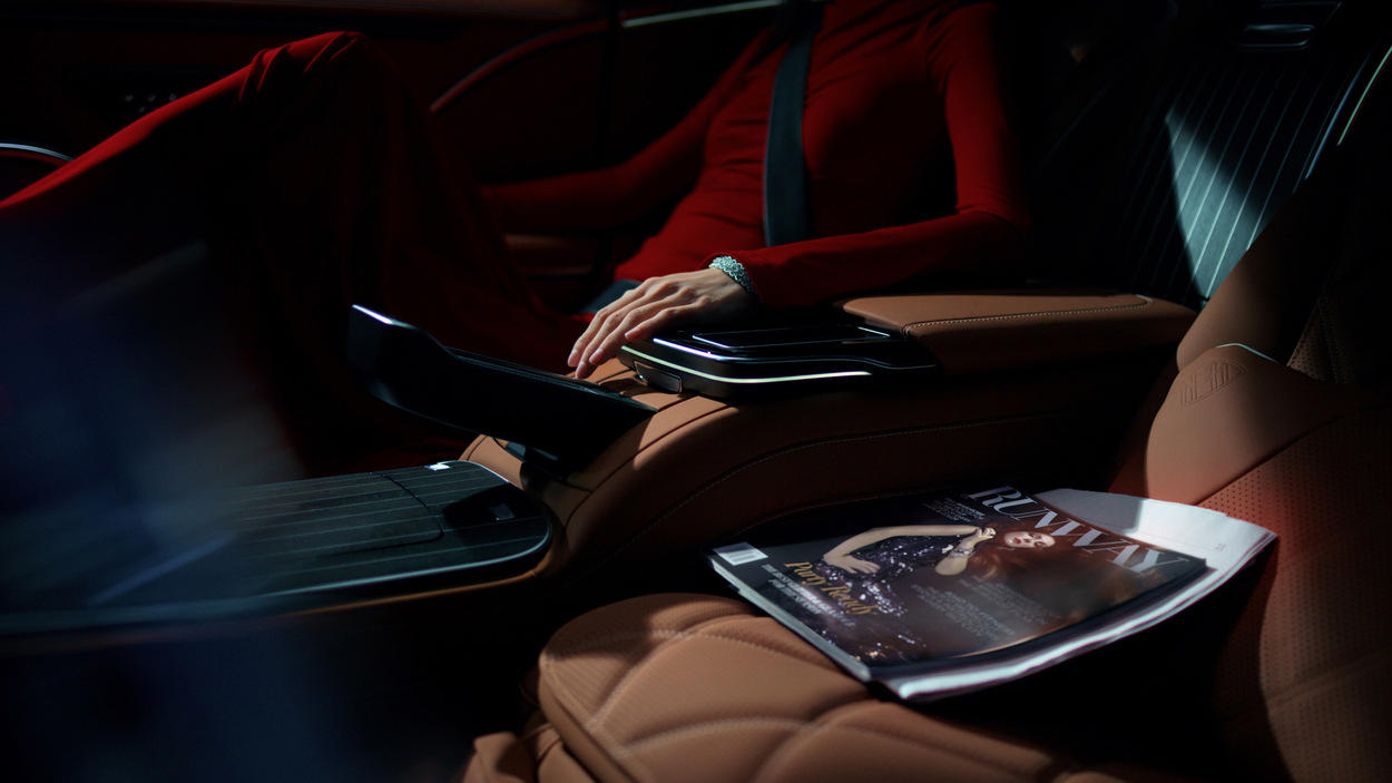 Mercedes, El diablo viste de Mercedes: el coche que Miranda Priestly sí aprobaría y que ha hecho su debut en la alfombra roja