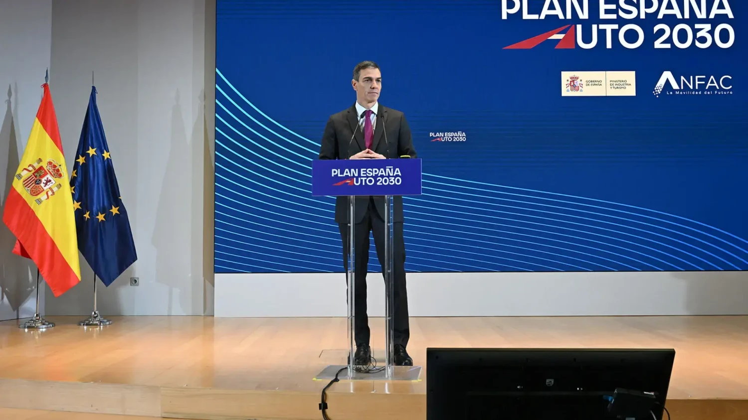 Oficial | Se presenta el Plan Auto 2030 en Barcelona: estas son las ayudas de hasta 5.500 euros a las que te puedes acoger