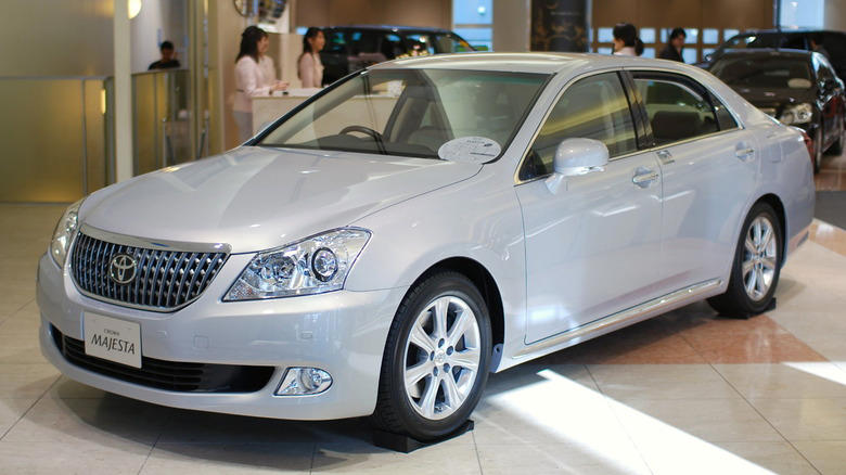 Toyota, 10 of the most luxurious Toyota models ever made