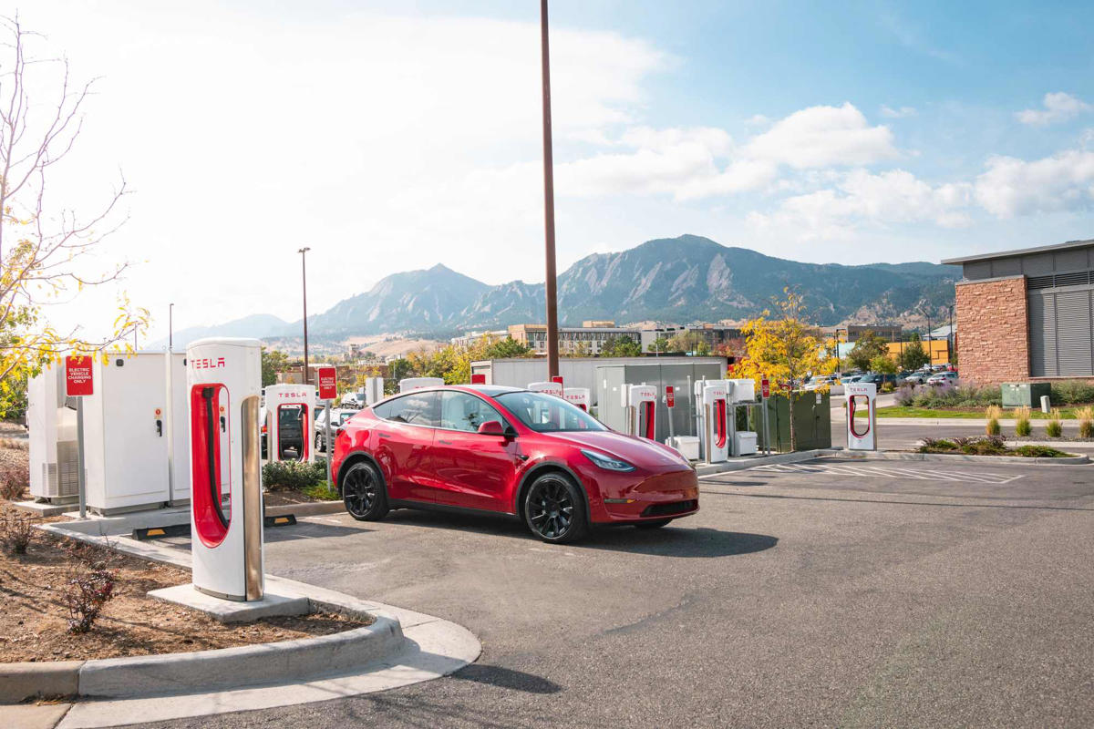¿Filas kilométricas para cargar el coche eléctrico? Ya se ha creado una solución y es bastante práctica