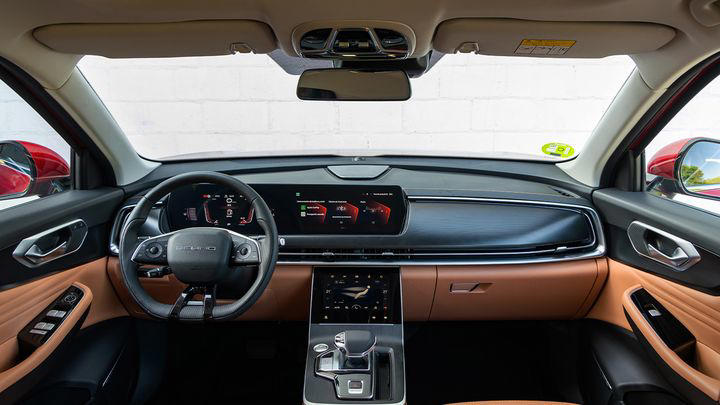 El BAIC X75 desembarca en España: 177 CV y 4,75 metros por menos de 30.000 € para plantar cara al Tiguan