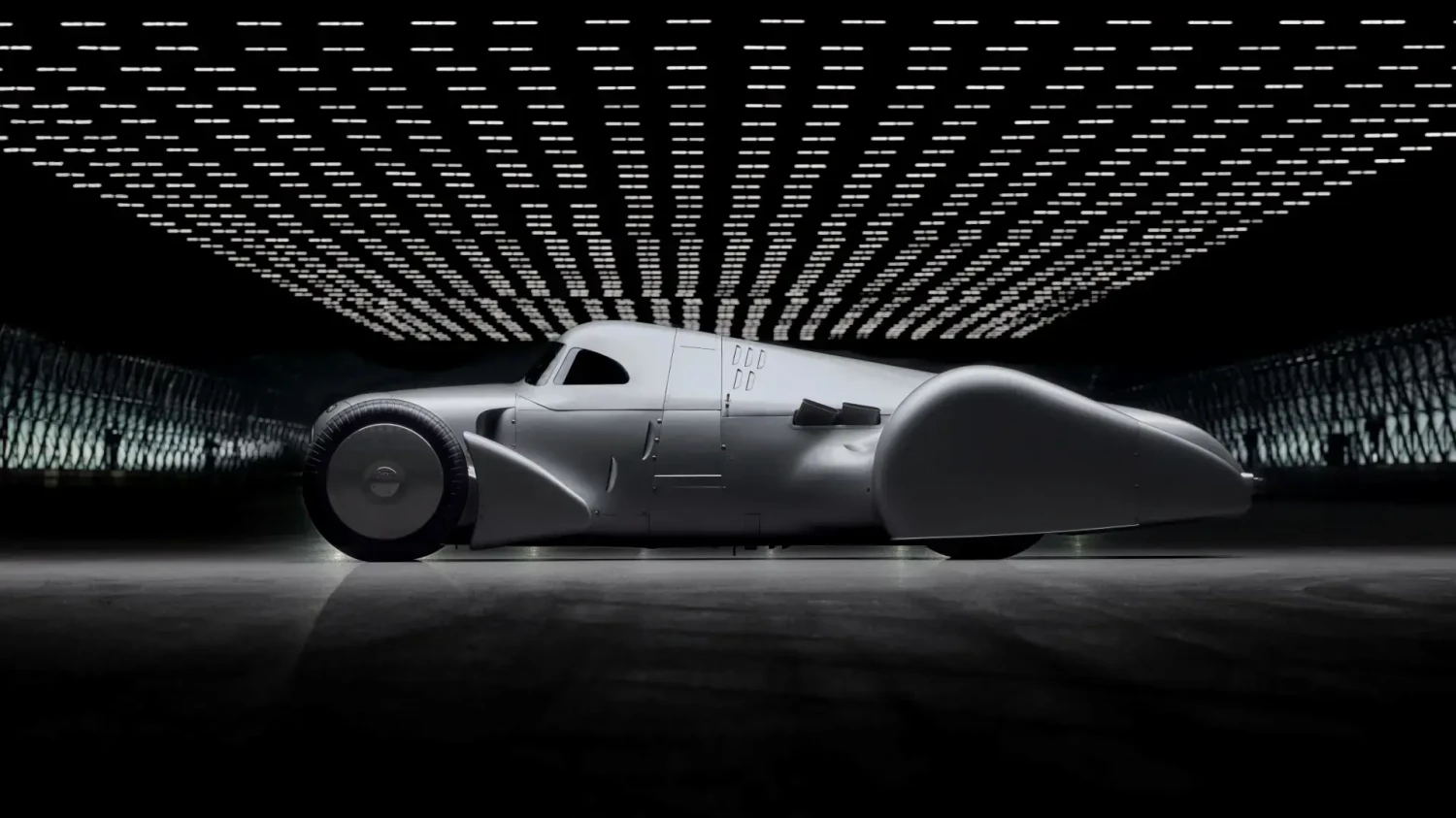 Audi, Fue diseñado en 1934 y ahora Audi ha creado de cero este superdeportivo con motor de 16 cilindros y récord de velocidad