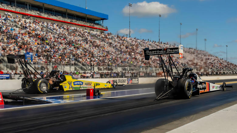 How much horsepower do top fuel dragster engines make?