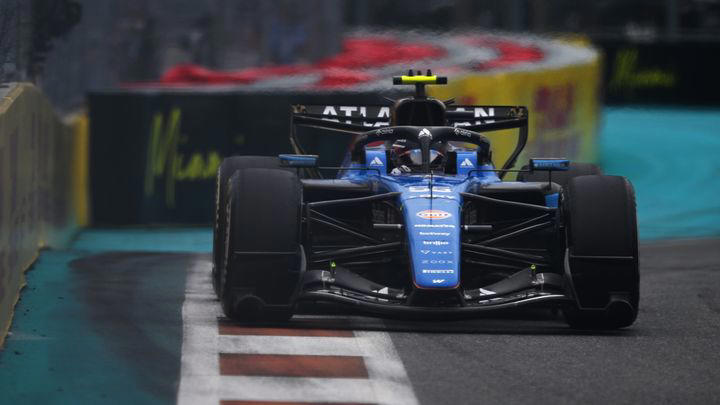 Sainz reclama medio minuto