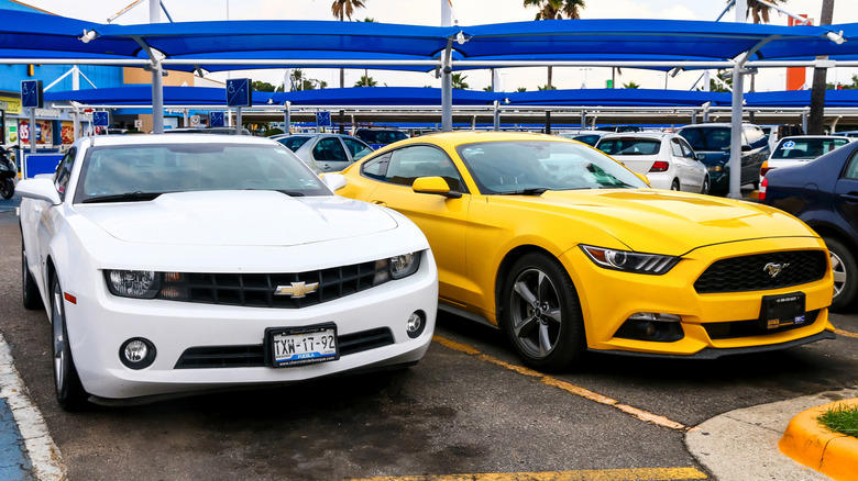 What are the differences between the Ford and GM 10-speed automatic transmissions?