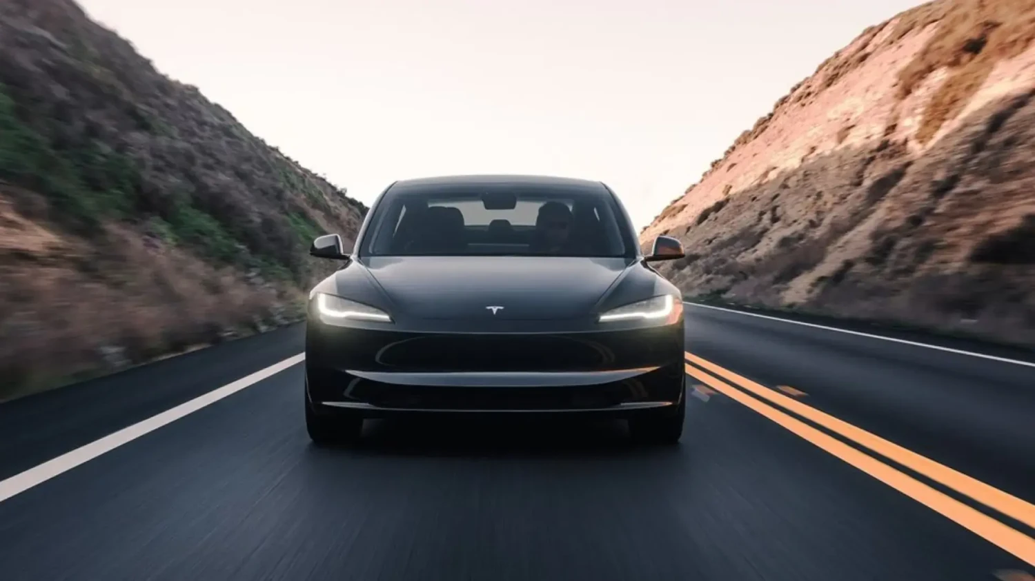 Hacen un test de batería a un Tesla Model 3 con 610.000 km y el resultado les sorprende: "el 89 es el nuevo 100% en este coche"