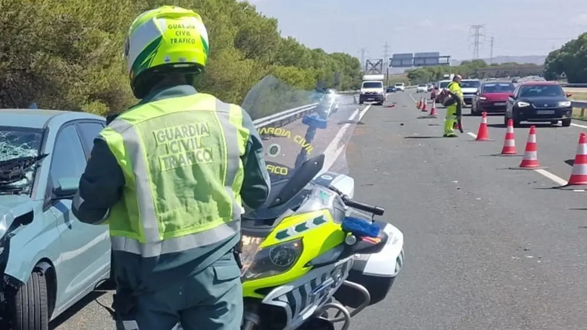 La DGT intensifica en Soria la vigilancia sobre las distracciones al volante, tras relacionarlas con el 71% de los accidentes mortales