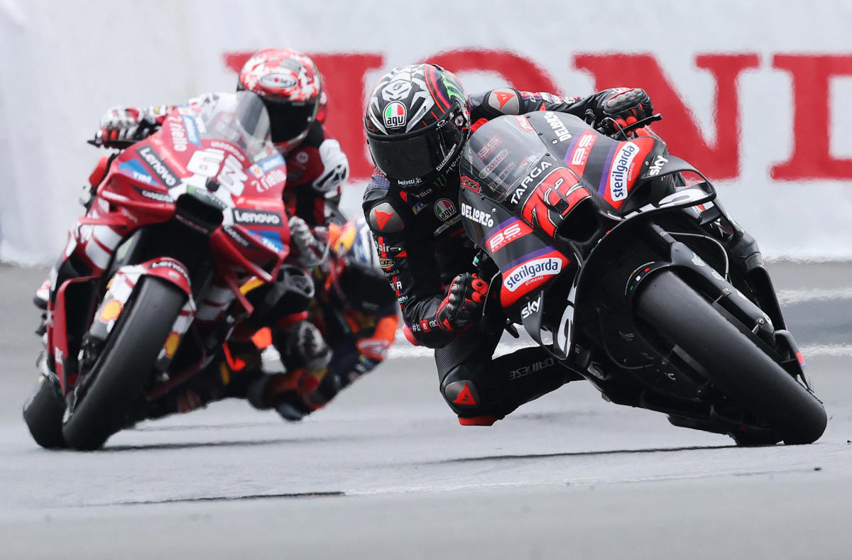 Aprilia acaba con 