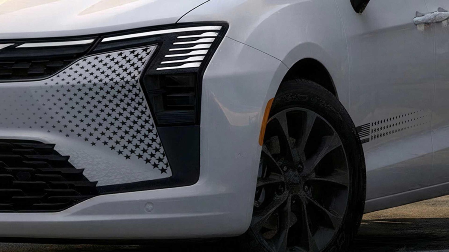 Chrysler's refreshed minivan gets patriotic for America's big birthday party