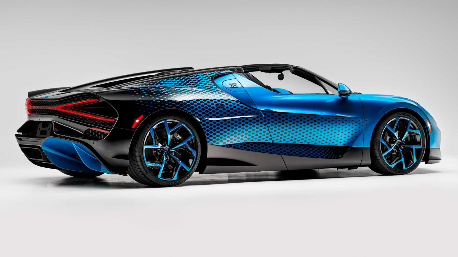 This Bugatti looks like a bug, but it's no VW Beetle