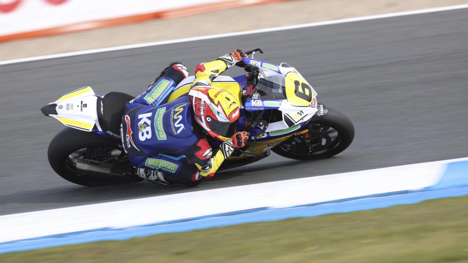 Herrera se consolida en la pole