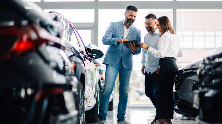Not 2009, not 2020: This was the worst year in car sales since the 1960s