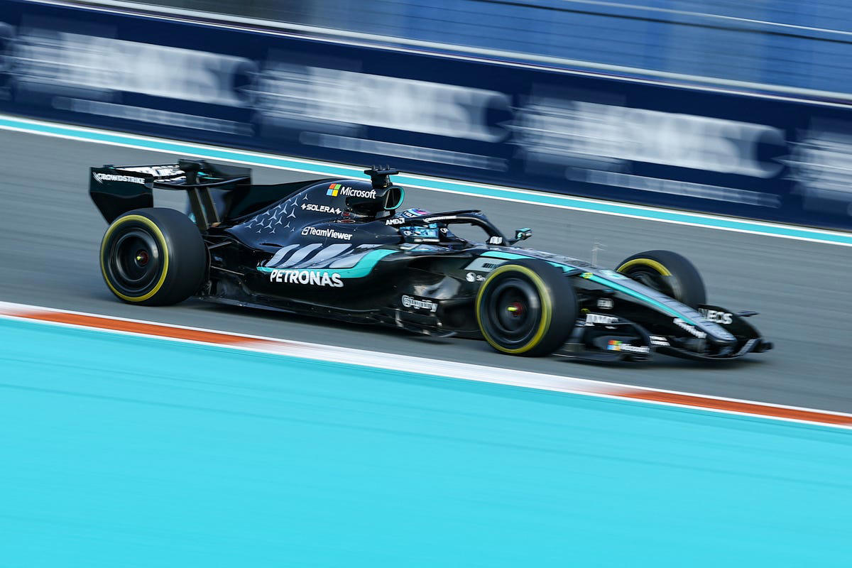 George Russell y la urgencia de Mercedes F1 tras el salto de McLaren y Ferrari en Miami: "Fue malo"