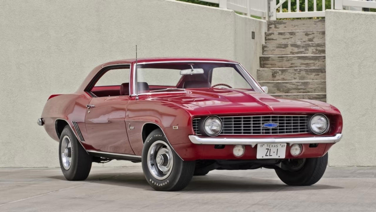 Chevrolet, Chevrolet Camaro, The 1969 Chevrolet Camaro ZL1 was rated at 430 hp—but the real number shocked buyers