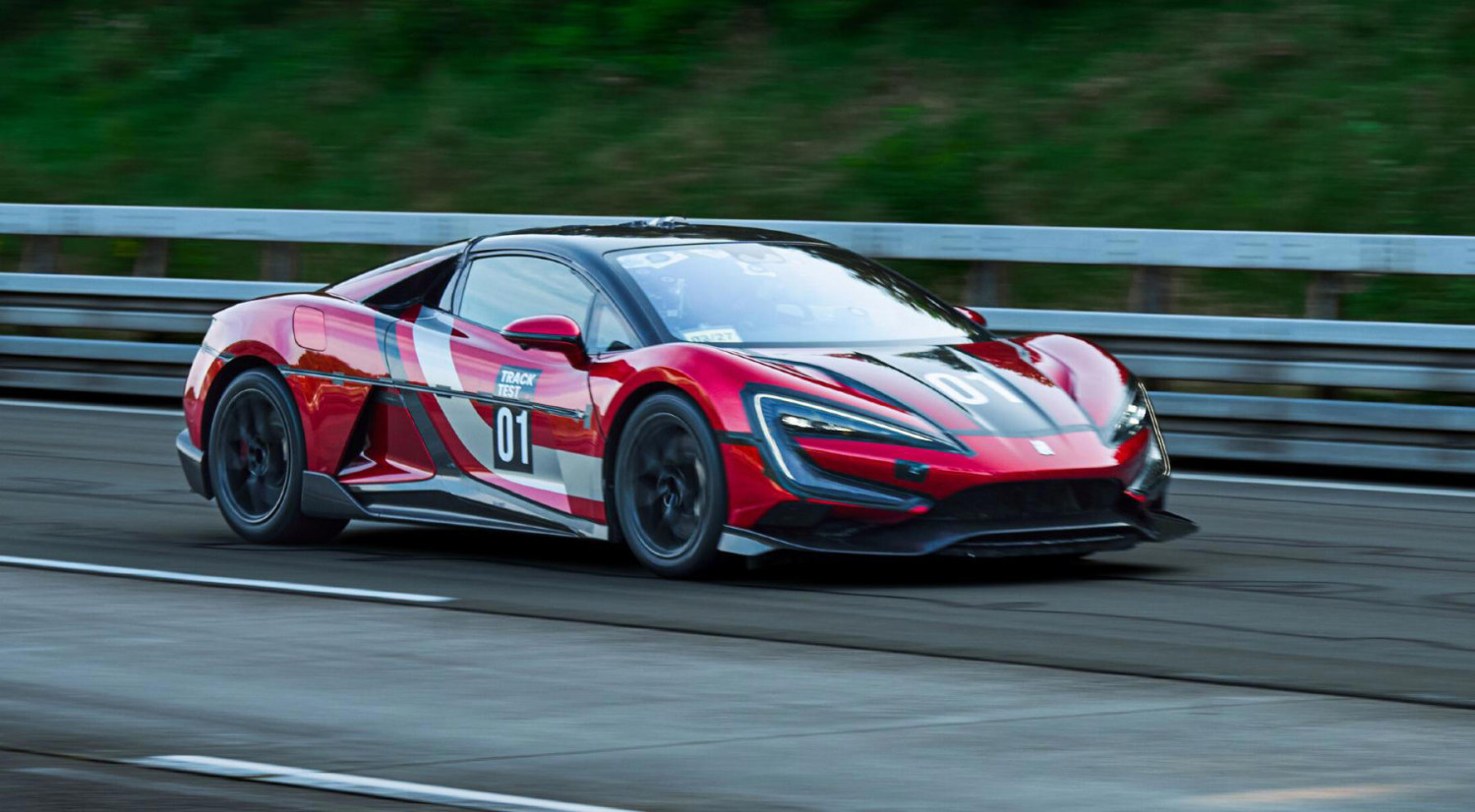 El coche más rápido del mundo es chino y, con 496,22 km/h, se ha superado a sí mismo