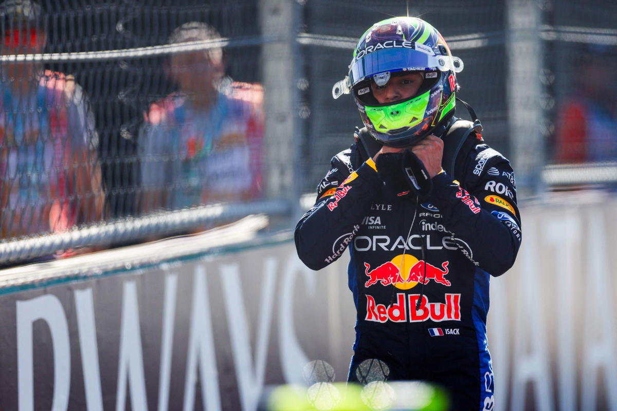 La FIA descalifica a un Red Bull por irregularidades en el suelo