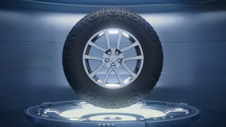 What's the difference between Goodyear Duratrac and Duratrac RT tires?