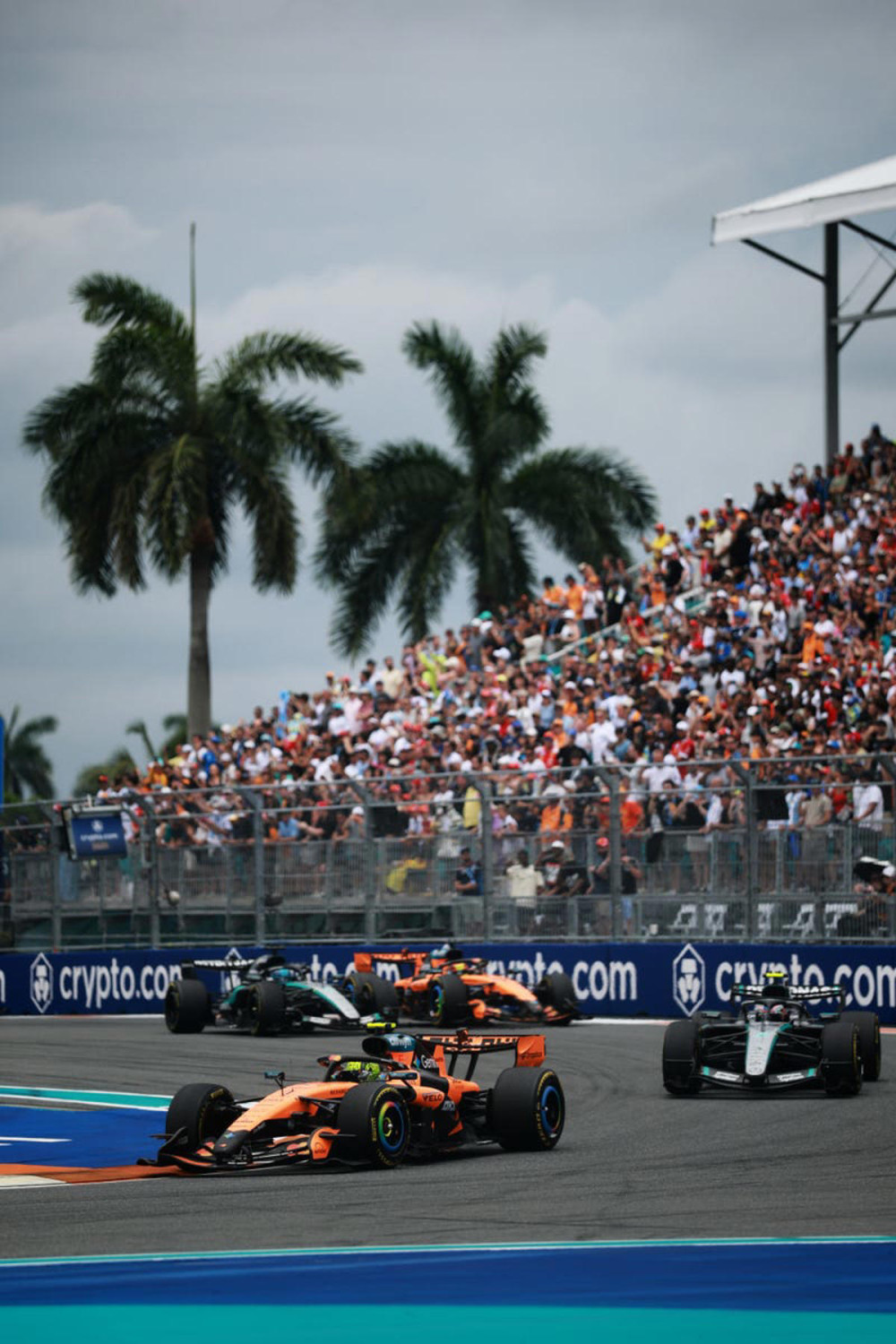McLaren, Mercedes, Lando Norris perdió la victoria en el GP de Miami por un error en boxes de McLaren frente a Mercedes
