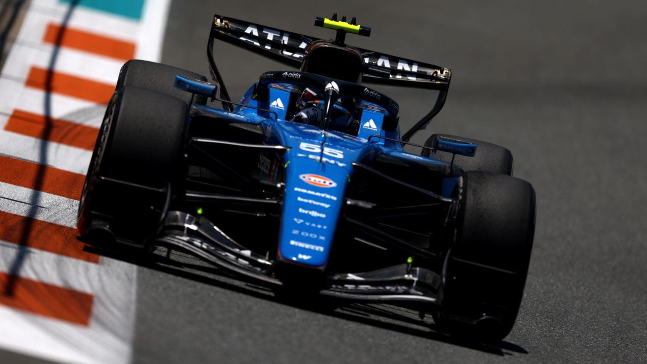 Williams salva el primer 'matchball' y el prestigio de Vowles en Miami, pero necesita cazar a Alpine para retener a Sainz