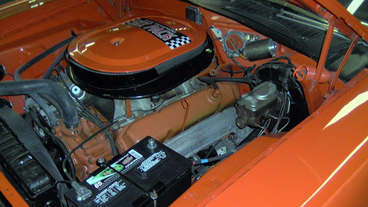 Inside Chrysler 440 Six Pack setup that boosted street performance