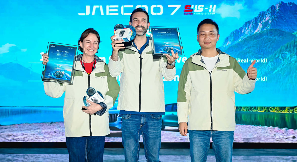 España vence a 8 países en China en el reto de eficiencia del Jaecoo 7 híbrido