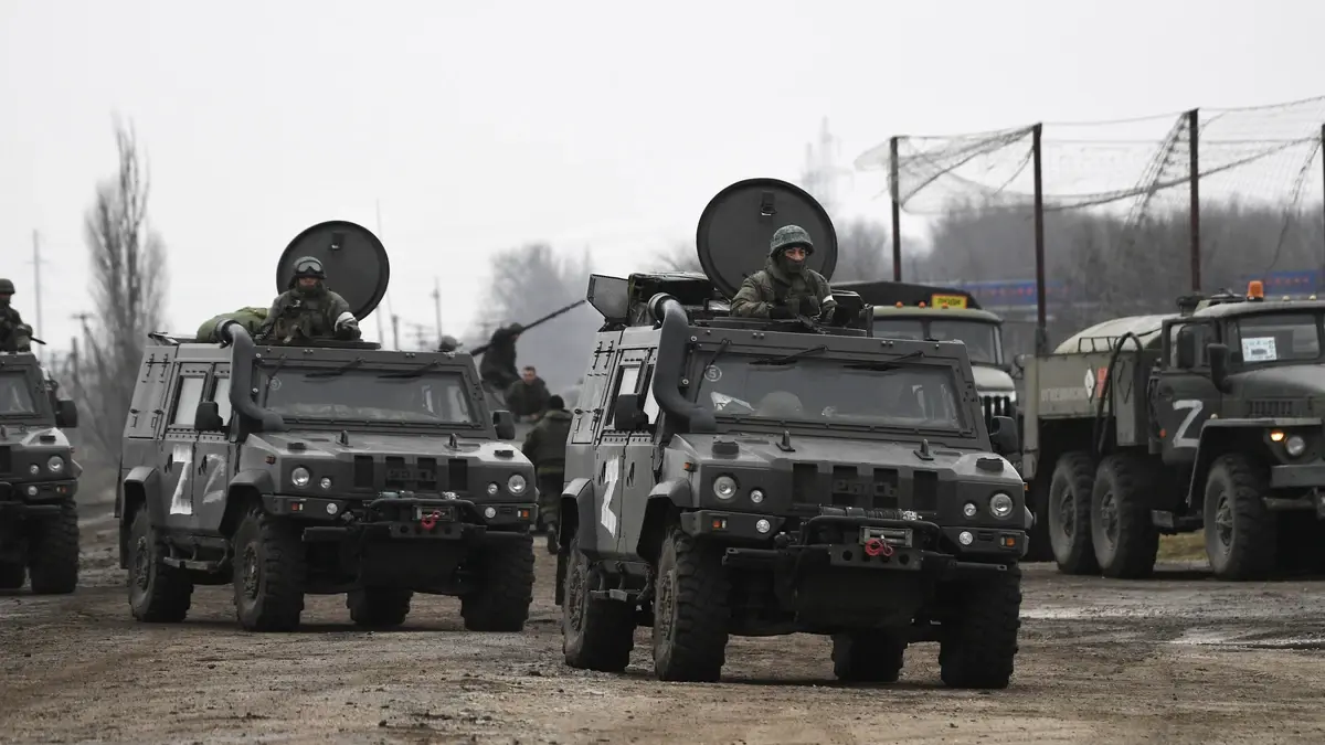 Este es el error que comete la mayoría al ver un convoy militar y que puede costar una multa seria